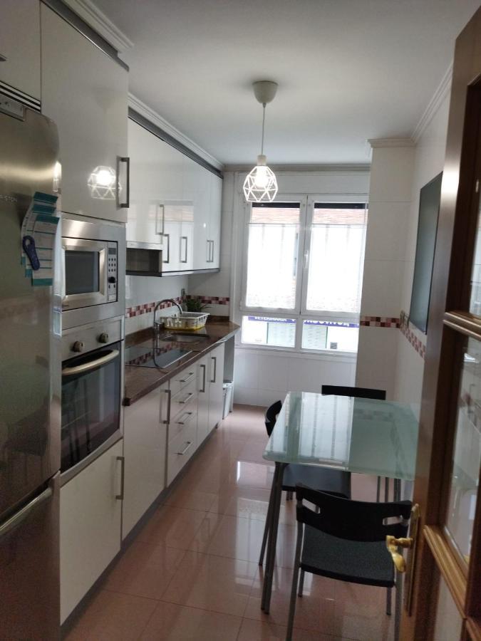 Céntrico apartamento en Oviedo con parking y wifi Exterior foto